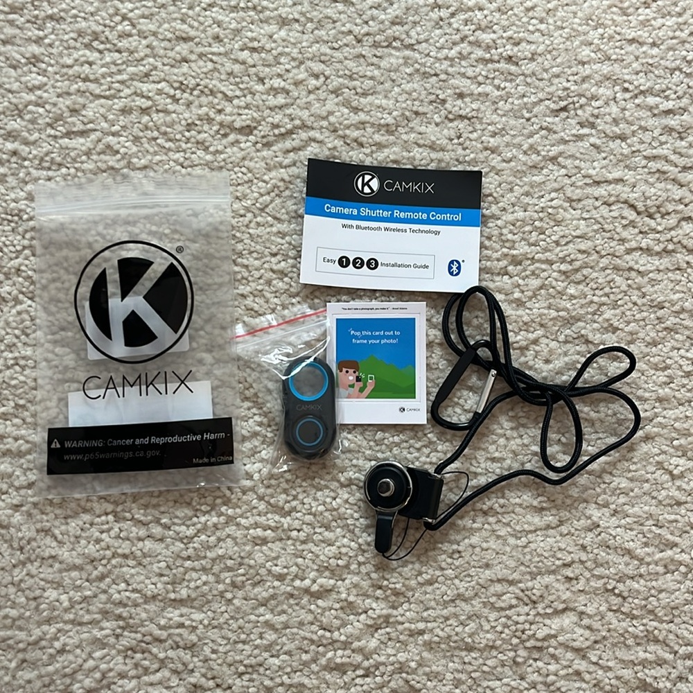 CamKix - Black and Blue Cell Phone Remote control